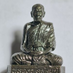 หลวงพ่อพัฒน์ วัดห้วยด้วน รูปหล่อ ก้นระฆัง 100 ปีเลข 168 AC3237