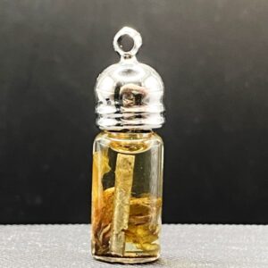 อาจารย์พรหม สำนักบารมีพ่อแก่ น้ำมันเสน่ห์ยาแฝด 2568 (KMN2)