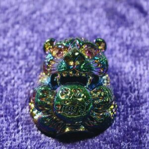 หลวงพ่อพัฒน์ วัดห้วยด้วน ลูกอม เสือมหาอำนาจ AC2388