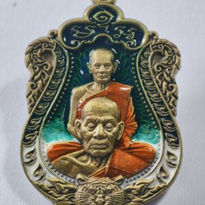 หลวงพ่อพัฒน์ ซ้อนหลวงพ่อเดิม พยัคฆ์บารมีมี 100ปี AC9282